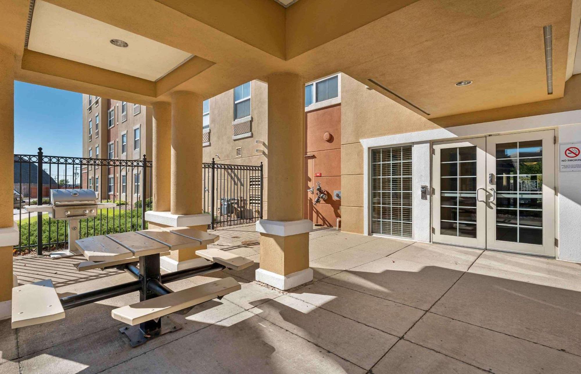 Extended Stay America Suites - Chicago - O'Hare - Allstate Arena Des Plaines Exterior foto